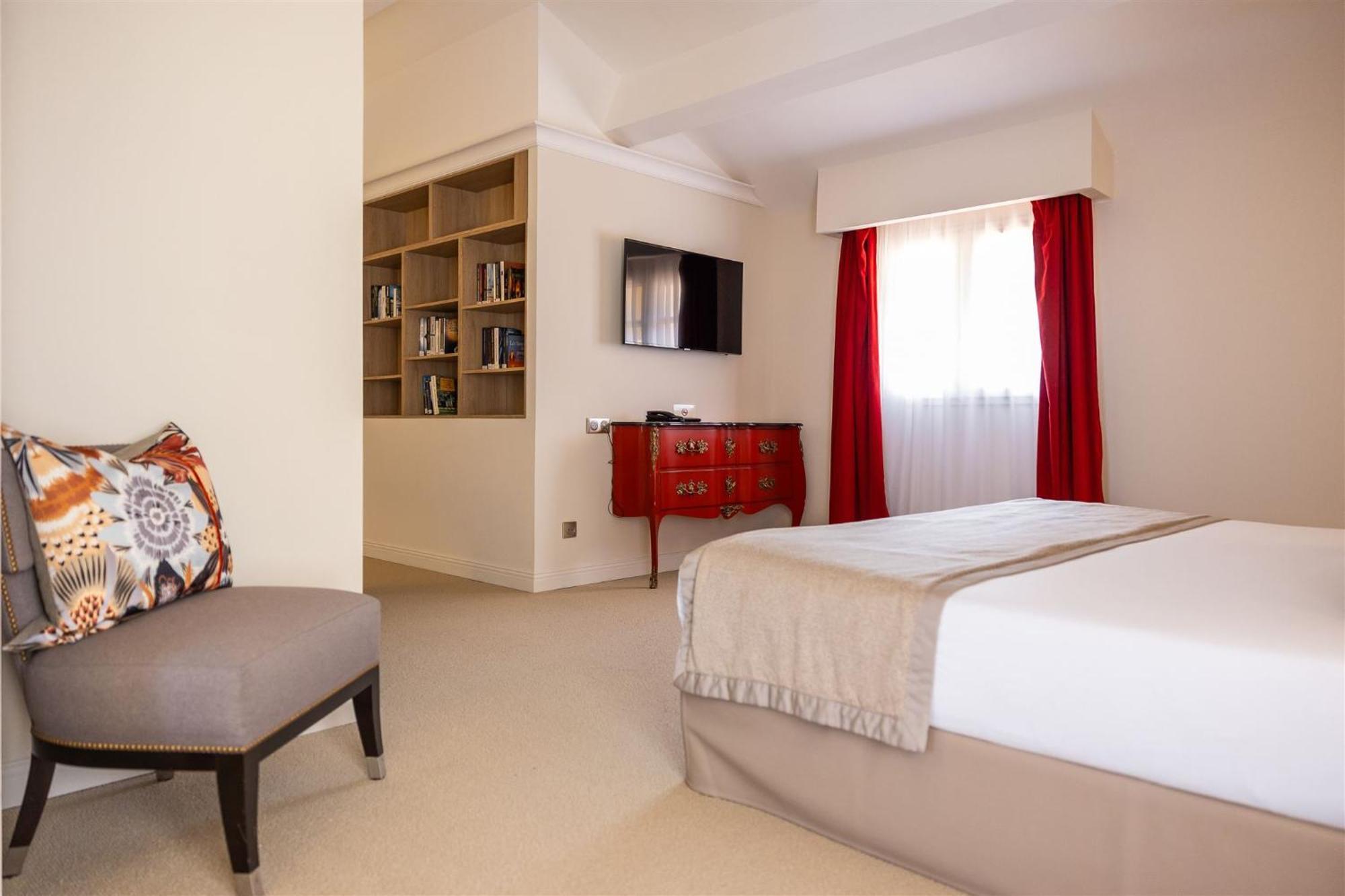 Hotel Des Gouverneurs Bastiya Dış mekan fotoğraf